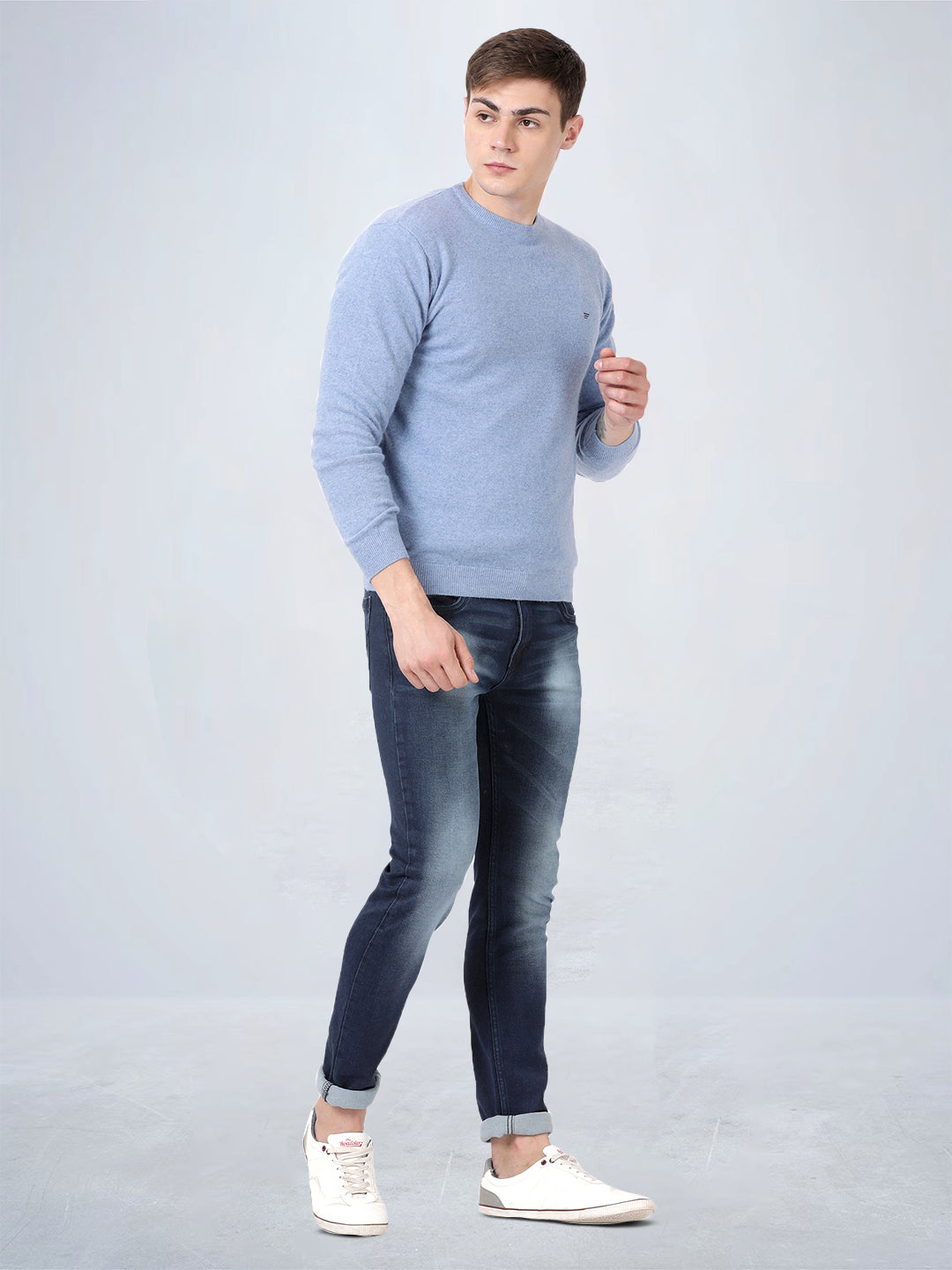 V Neck Lambswool Deep Sky Full Sleeve Pullover