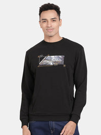 T-Base Graphic Printed Long Sleeves Pullover Sweatshirt