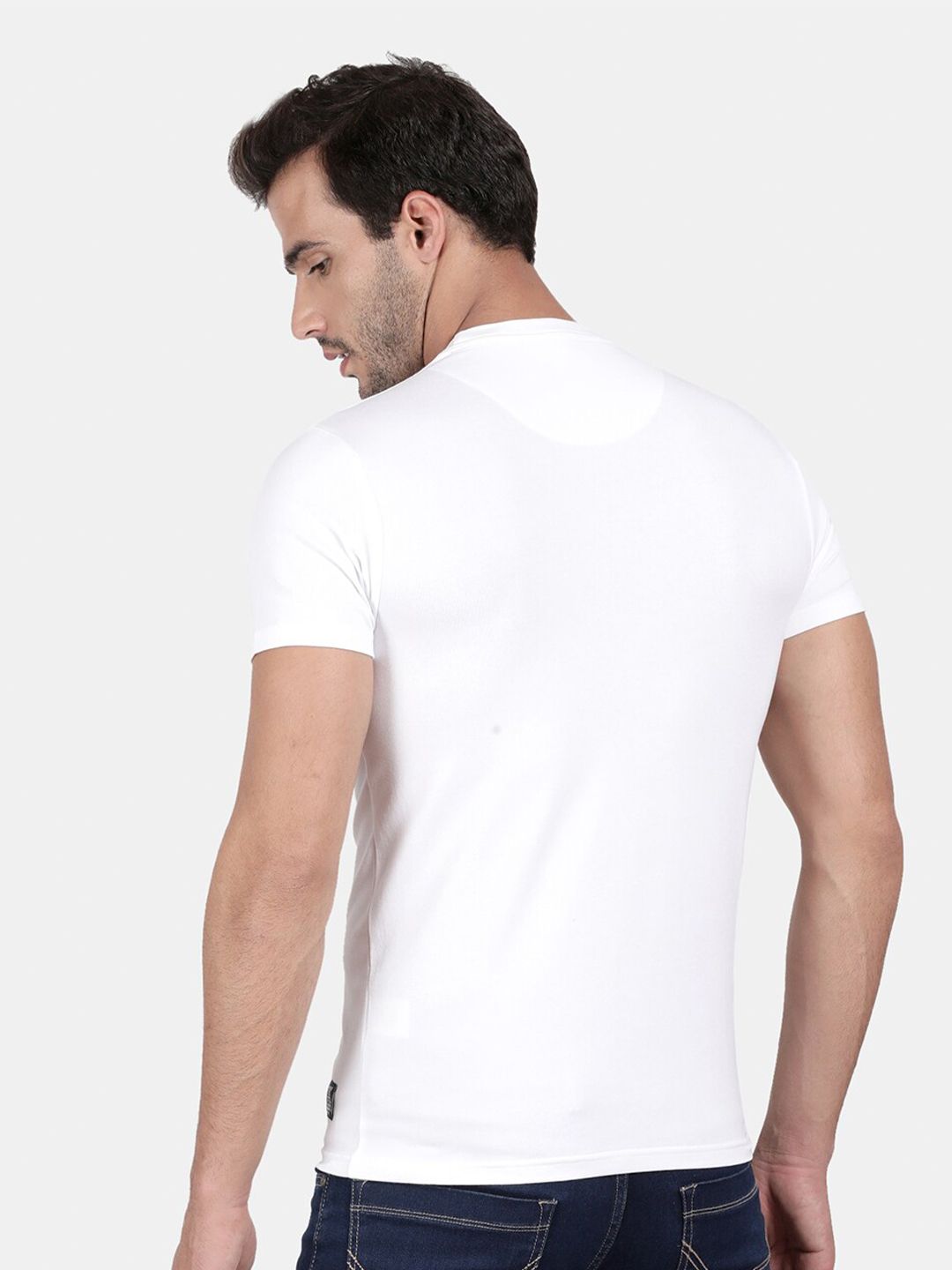 T-Base Men Off White Printed Cotton T-Shirt