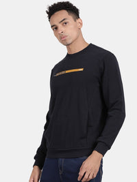 T-Base Round Neck Long Sleeve Sweatshirt