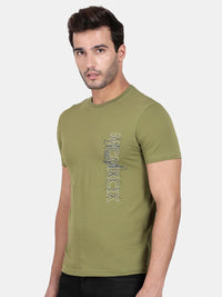 T-Base Men Green Typography Applique T-Shirt