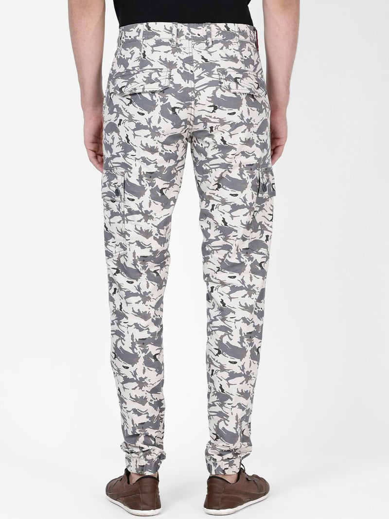 T-Base Men Off White Camouflage Printed Slim Fit Regular Trousers