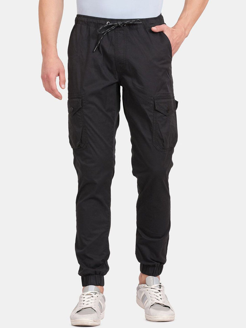 T-Base Men Regular Fit Mid-Rise Joggers Trousers